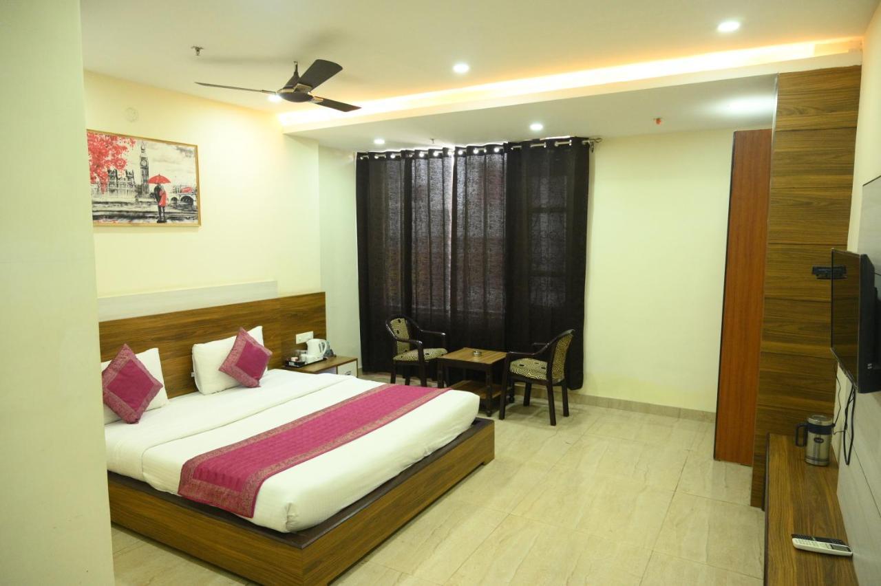 Hotel Grand Kailash,Kotdwara Екстер'єр фото