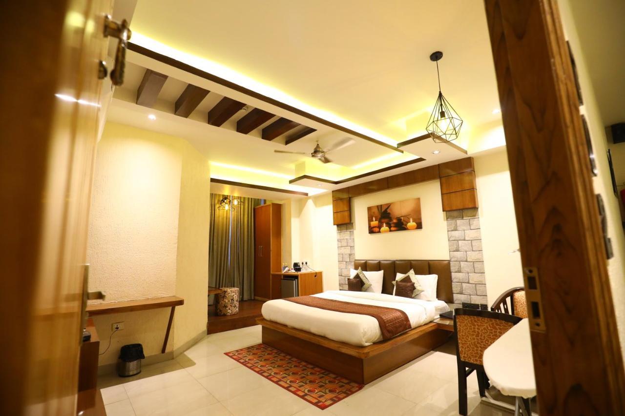 Hotel Grand Kailash,Kotdwara Екстер'єр фото